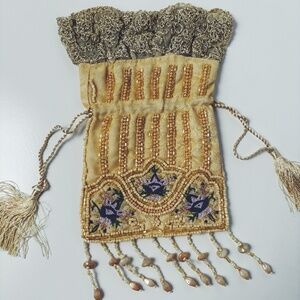 Vintage Yellow Beaded Drawstring Purse / Reticule – Purple Floral Design, Tassel